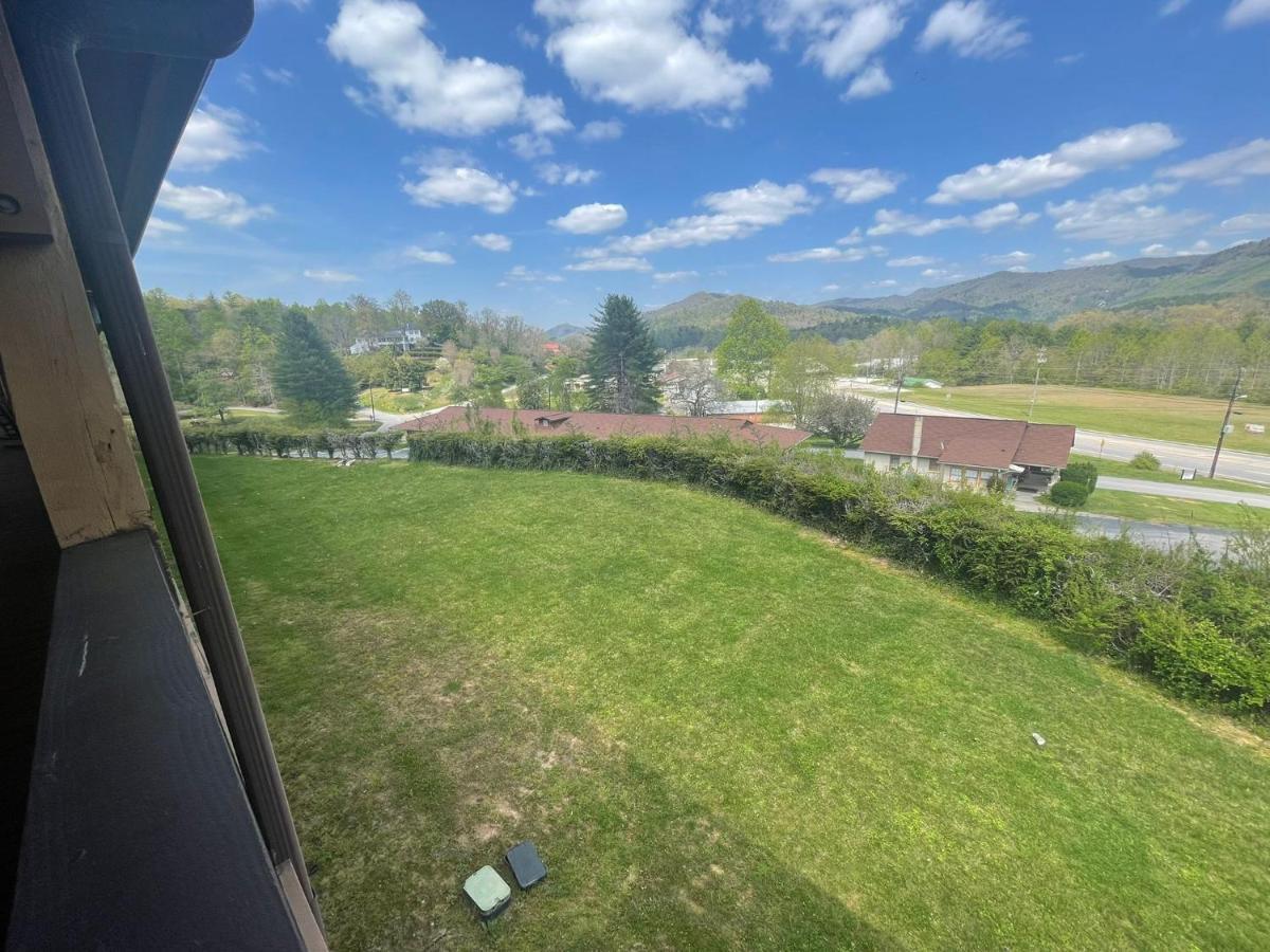 Budgetel Inn & Suites Dillard Bagian luar foto