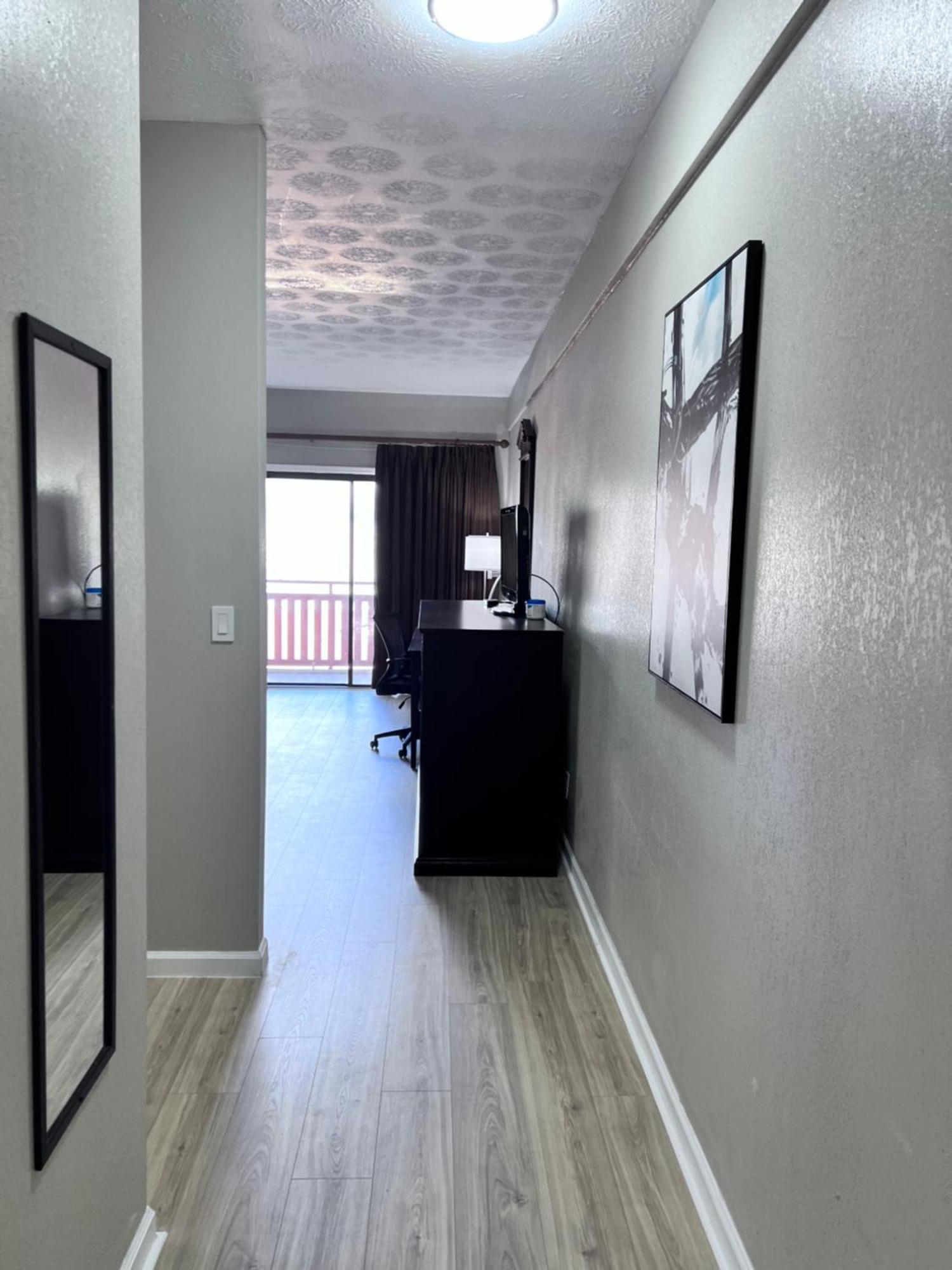 Budgetel Inn & Suites Dillard Bagian luar foto